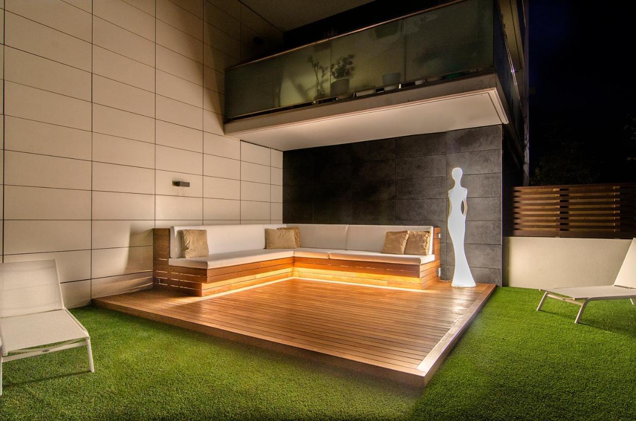 Sitges Spaces Garden Paradise 3 Bedroom, 3 Bathroom, Huge Private Garden-Terrace, Pool- Sleeps Up To 8 Exterior foto